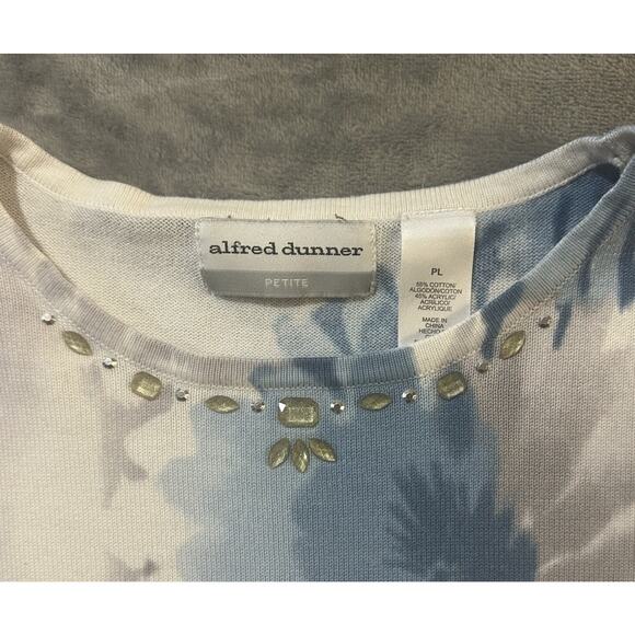 Alfred Dunner Petite Large Floral Knit Top Blue Green Embellished Neck PL - Picture 3 of 7